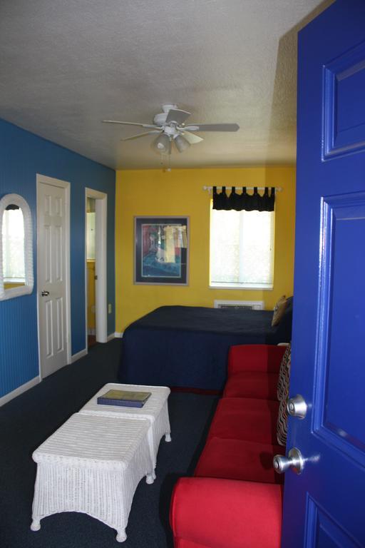 شاطئ كليرووتر Barefoot Bay Resort Motel المظهر الخارجي الصورة