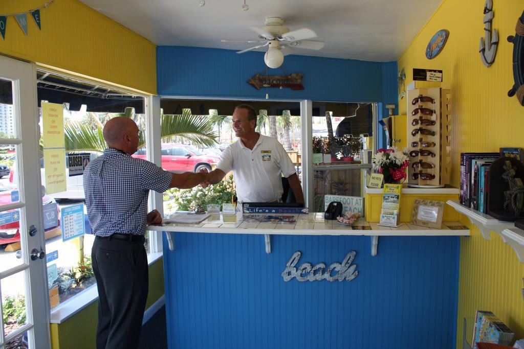 شاطئ كليرووتر Barefoot Bay Resort Motel المظهر الخارجي الصورة