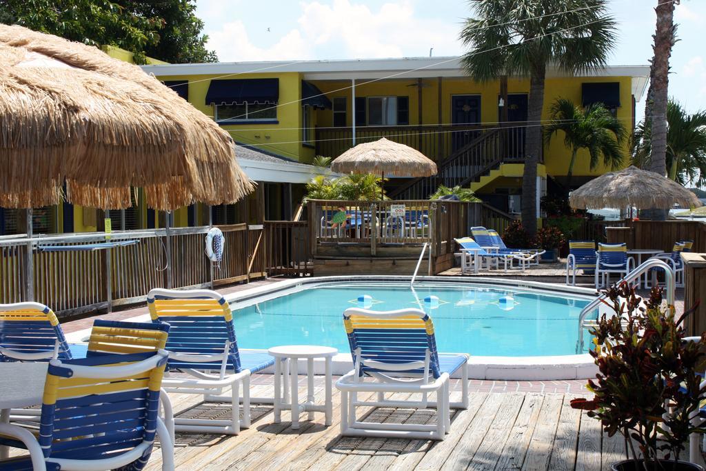 شاطئ كليرووتر Barefoot Bay Resort Motel المظهر الخارجي الصورة