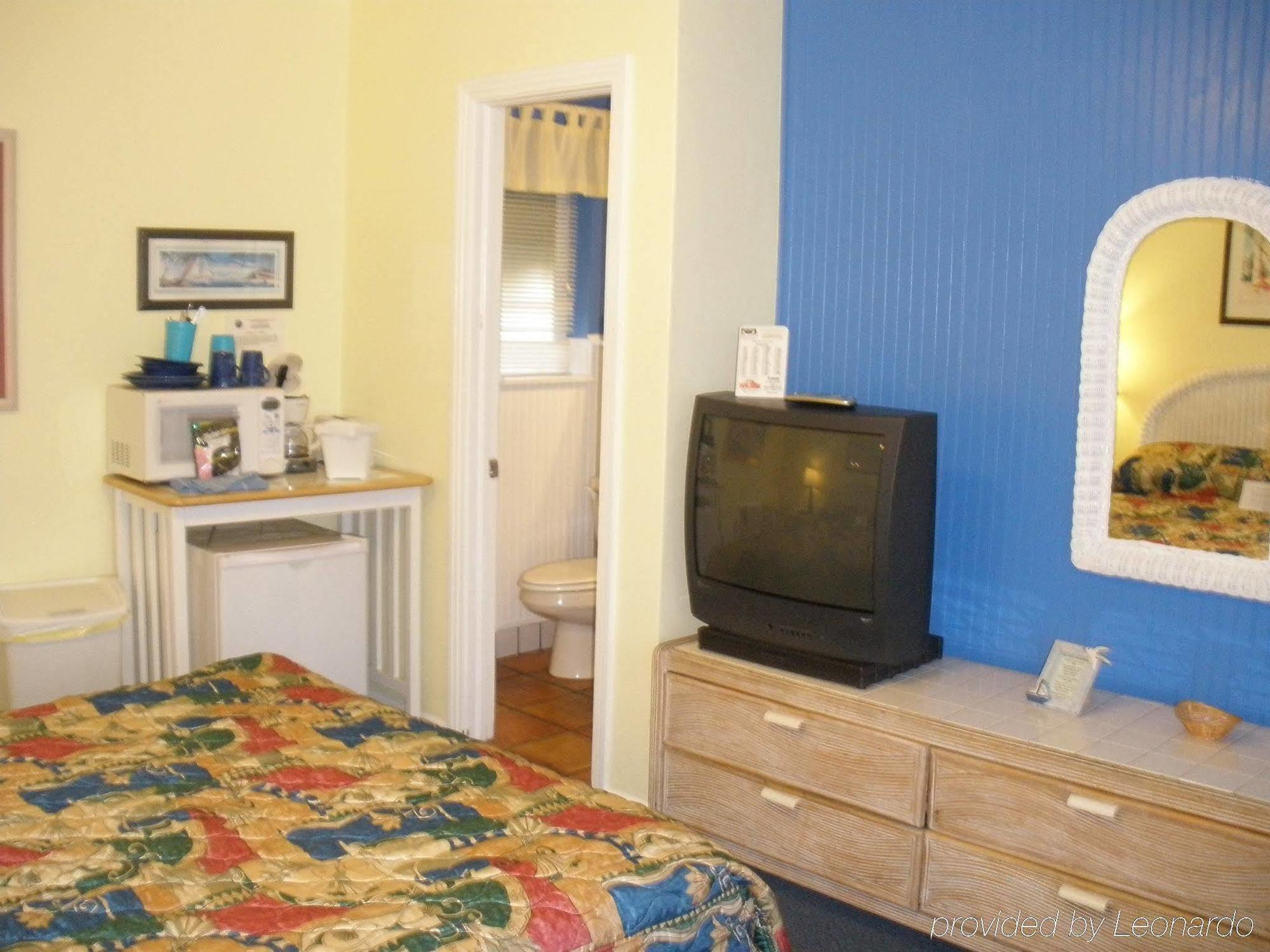 شاطئ كليرووتر Barefoot Bay Resort Motel الغرفة الصورة
